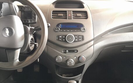 Chevrolet Spark III, 2011 год, 650 000 рублей, 6 фотография