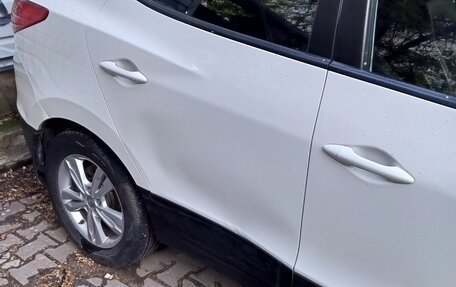 Hyundai ix35 I рестайлинг, 2011 год, 950 000 рублей, 2 фотография