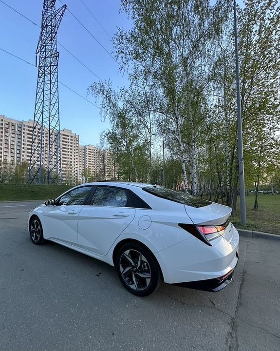 Hyundai Elantra, 2022 год, 2 195 000 рублей, 8 фотография