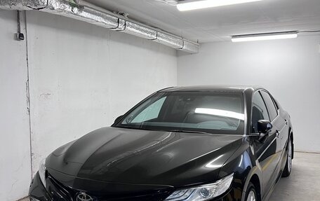 Toyota Camry, 2021 год, 3 200 000 рублей, 1 фотография