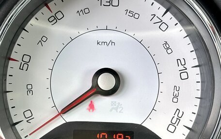 Peugeot 408 I рестайлинг, 2014 год, 815 000 рублей, 17 фотография