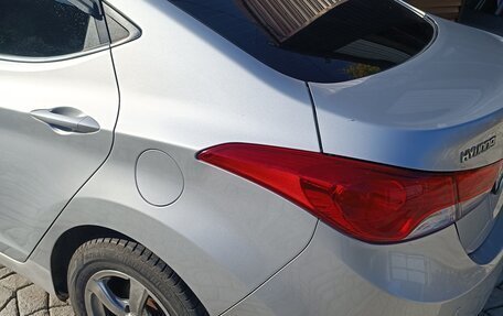 Hyundai Elantra V, 2011 год, 800 000 рублей, 10 фотография