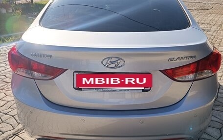 Hyundai Elantra V, 2011 год, 800 000 рублей, 13 фотография