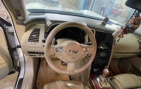 Infiniti FX II, 2012 год, 2 200 000 рублей, 12 фотография