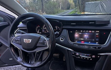 Cadillac XT5 I рестайлинг, 2016 год, 2 700 000 рублей, 12 фотография