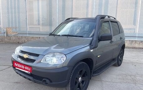Chevrolet Niva I рестайлинг, 2017 год, 940 000 рублей, 11 фотография
