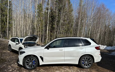 BMW X5, 2019 год, 5 600 000 рублей, 4 фотография