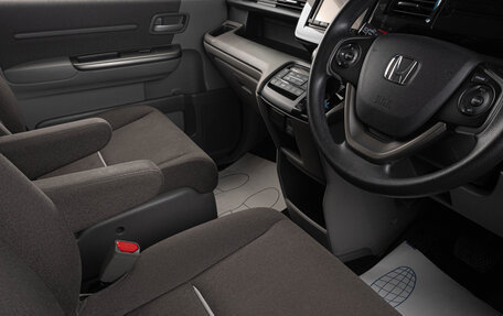 Honda Stepwgn IV, 2015 год, 2 399 000 рублей, 8 фотография