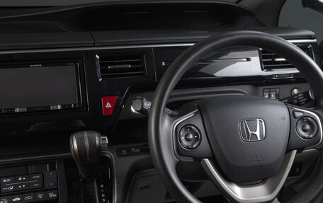Honda Stepwgn IV, 2015 год, 2 399 000 рублей, 16 фотография