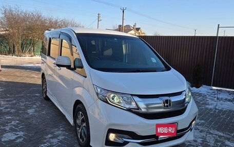Honda Stepwgn IV, 2016 год, 1 900 000 рублей, 9 фотография