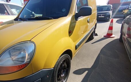 Renault Kangoo II рестайлинг, 2004 год, 400 000 рублей, 5 фотография