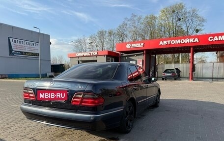 Mercedes-Benz E-Класс, 1996 год, 340 000 рублей, 3 фотография