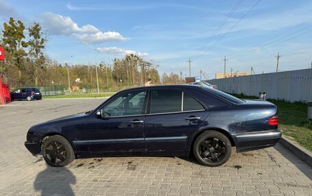 Mercedes-Benz E-Класс, 1996 год, 340 000 рублей, 6 фотография