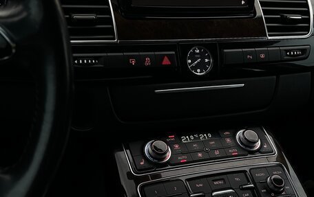 Audi A8, 2010 год, 2 000 000 рублей, 9 фотография