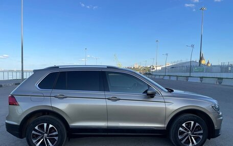 Volkswagen Tiguan II, 2019 год, 3 400 000 рублей, 4 фотография