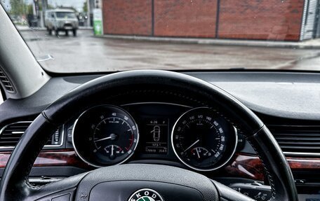 Skoda Superb III рестайлинг, 2012 год, 1 100 000 рублей, 14 фотография