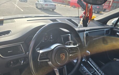 Porsche Macan I рестайлинг, 2018 год, 4 500 000 рублей, 7 фотография
