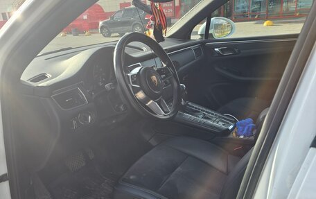 Porsche Macan I рестайлинг, 2018 год, 4 500 000 рублей, 10 фотография