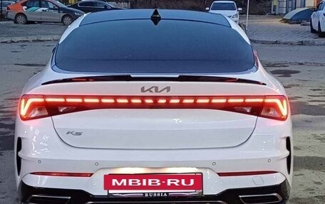 KIA K5, 2021 год, 2 400 000 рублей, 25 фотография