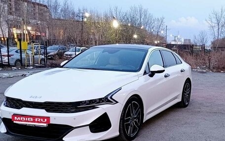 KIA K5, 2021 год, 2 400 000 рублей, 24 фотография