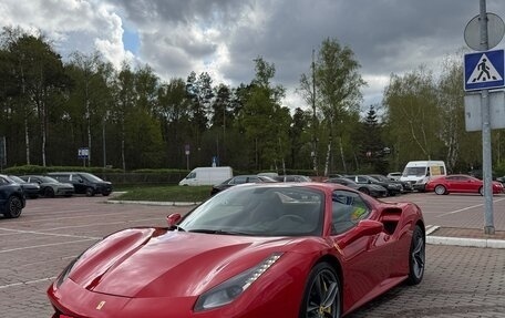 Ferrari 488, 2016 год, 27 500 000 рублей, 3 фотография