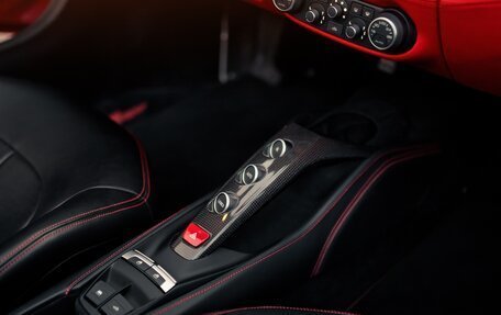 Ferrari 488, 2016 год, 27 500 000 рублей, 10 фотография