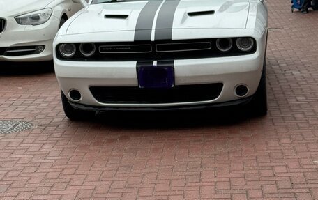 Dodge Challenger III рестайлинг 2, 2016 год, 2 950 000 рублей, 1 фотография