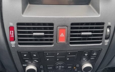 Nissan Almera, 2005 год, 700 000 рублей, 18 фотография