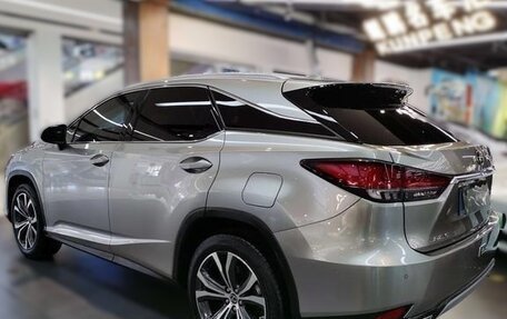 Lexus RX IV рестайлинг, 2022 год, 5 200 000 рублей, 3 фотография
