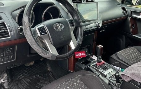 Toyota Land Cruiser Prado 150 рестайлинг 2, 2016 год, 4 100 000 рублей, 3 фотография