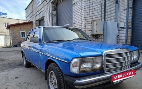 Mercedes-Benz W123, 1979 год, 270 000 рублей, 2 фотография