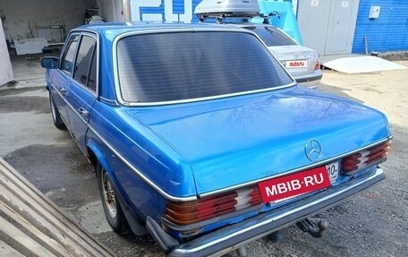 Mercedes-Benz W123, 1979 год, 270 000 рублей, 6 фотография