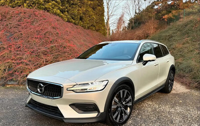 Volvo V60 Cross Country II, 2021 год, 3 630 800 рублей, 1 фотография