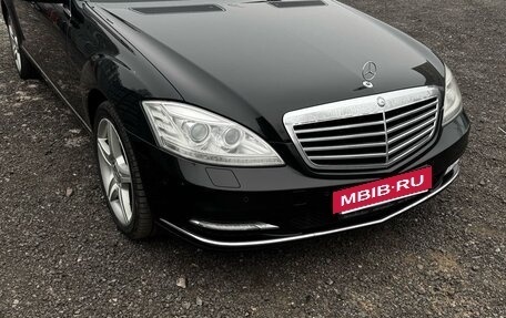 Mercedes-Benz S-Класс, 2013 год, 1 800 000 рублей, 3 фотография