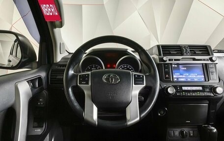 Toyota Land Cruiser Prado 150 рестайлинг 2, 2015 год, 3 295 000 рублей, 15 фотография