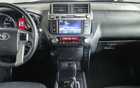 Toyota Land Cruiser Prado 150 рестайлинг 2, 2015 год, 3 295 000 рублей, 11 фотография