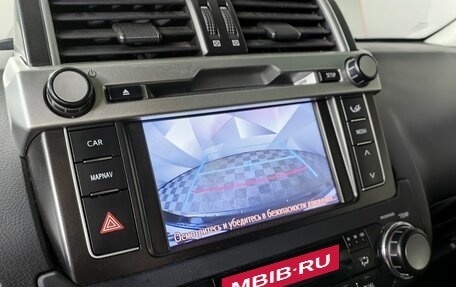 Toyota Land Cruiser Prado 150 рестайлинг 2, 2015 год, 3 295 000 рублей, 22 фотография