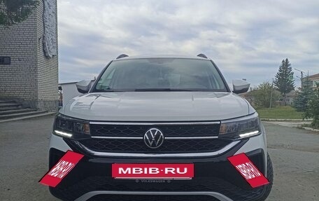 Volkswagen Taos, 2021 год, 2 690 000 рублей, 2 фотография