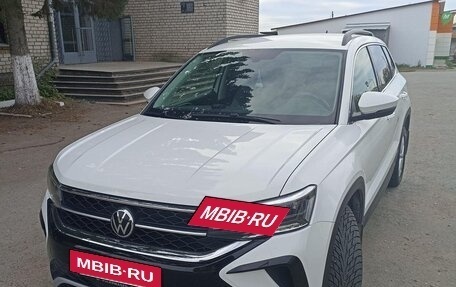 Volkswagen Taos, 2021 год, 2 690 000 рублей, 3 фотография