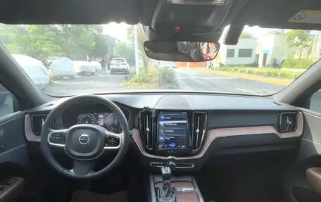 Volvo XC60 II, 2021 год, 2 650 000 рублей, 7 фотография