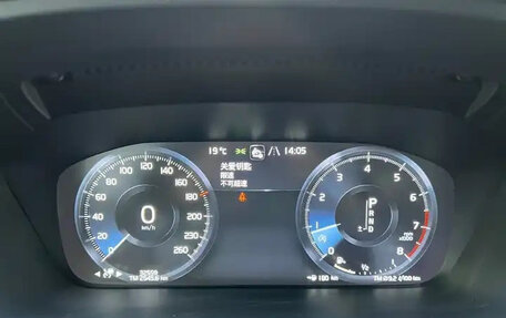 Volvo S60 III, 2021 год, 2 500 000 рублей, 9 фотография