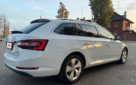 Skoda Superb III рестайлинг, 2018 год, 2 950 000 рублей, 12 фотография