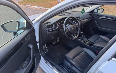 Skoda Superb III рестайлинг, 2018 год, 2 950 000 рублей, 19 фотография