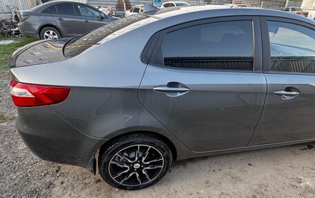 KIA Rio III рестайлинг, 2013 год, 4 фотография
