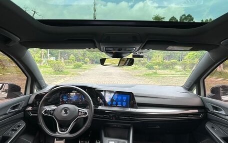 Volkswagen Golf VIII, 2021 год, 1 700 810 рублей, 8 фотография