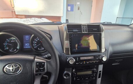 Toyota Land Cruiser Prado 150 рестайлинг 2, 2012 год, 3 500 000 рублей, 6 фотография