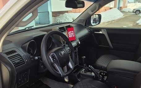 Toyota Land Cruiser Prado 150 рестайлинг 2, 2012 год, 3 500 000 рублей, 12 фотография