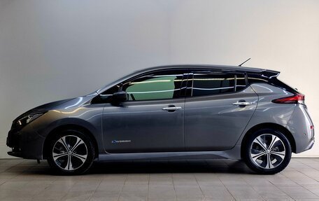 Nissan Leaf II, 2018 год, 1 395 000 рублей, 8 фотография