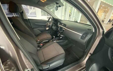 KIA Rio IV, 2020 год, 1 545 000 рублей, 8 фотография