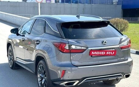 Lexus RX IV рестайлинг, 2018 год, 3 850 000 рублей, 12 фотография